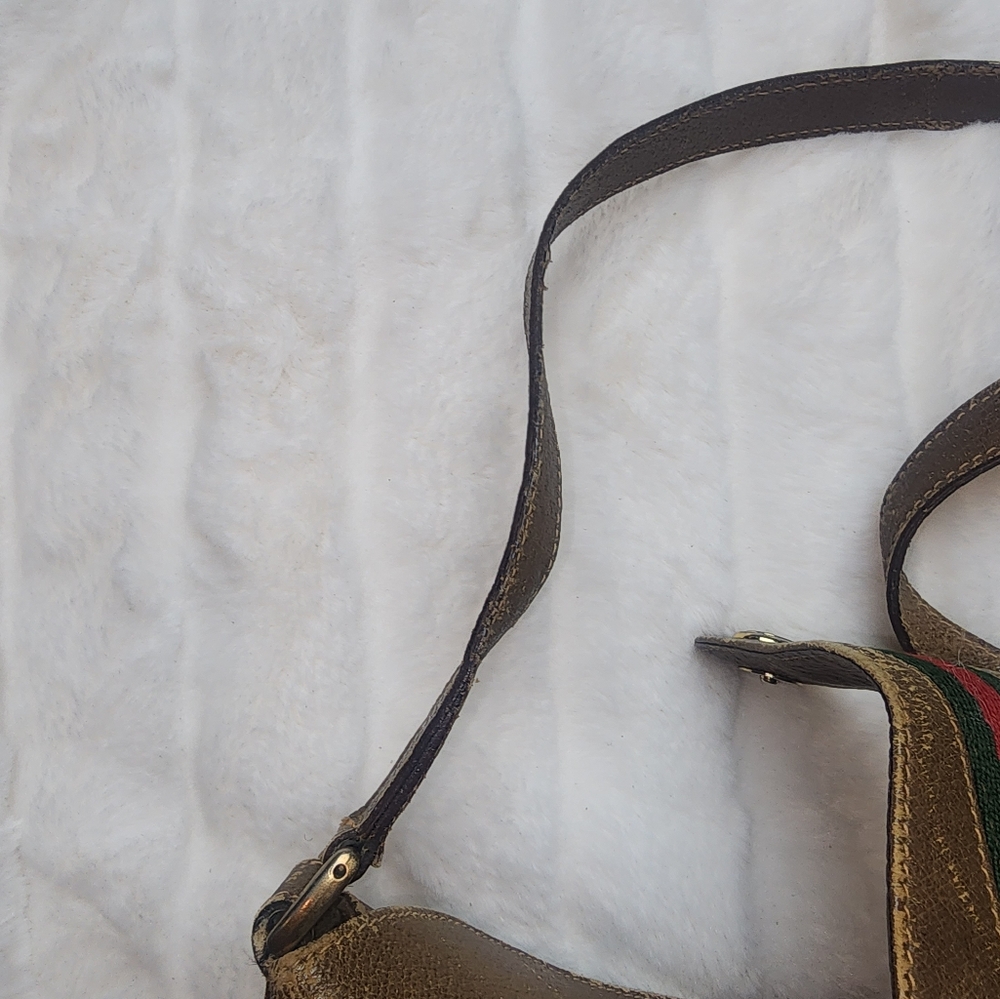 Vintage Gucci Bucket Bag - Picture 13 of 16